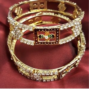 Beautiful, Rhinestone Solid Round Bracelet Set